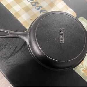 2-in-1 Pre-Seasoned Cast Iron Pot with Skillet Lid Set, 10" Skillet